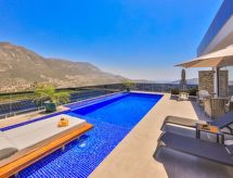 Exclusieve vrijstaande villa met privézwembad op 5 km van Kalkan centrum - thumbnail 1