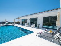 Villa Niro: Luxe vrijstaande villa met privézwembad nabij de Middellandse Zee - thumbnail 6