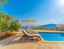 Authentieke natuurstenen villa voor 8 personen in het hart van Kalkan - thumbnail 6