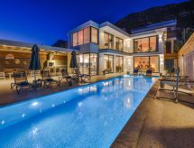 Vrijstaande villa met privézwembad vlakbij zee in Kalkan - thumbnail 2