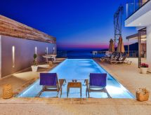 Vrijstaande villa met privézwembad vlakbij zee in Kalkan - thumbnail 3