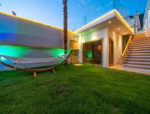 Villa Su Kalkan: Vrijstaande Luxe met Privézwembad & Sauna vlakbij Zee - thumbnail 4