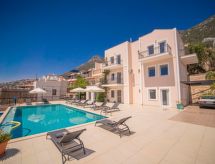 Ruime vrijstaande villa in centrum Kalkan voor 12 personen met privézwembad - thumbnail 4