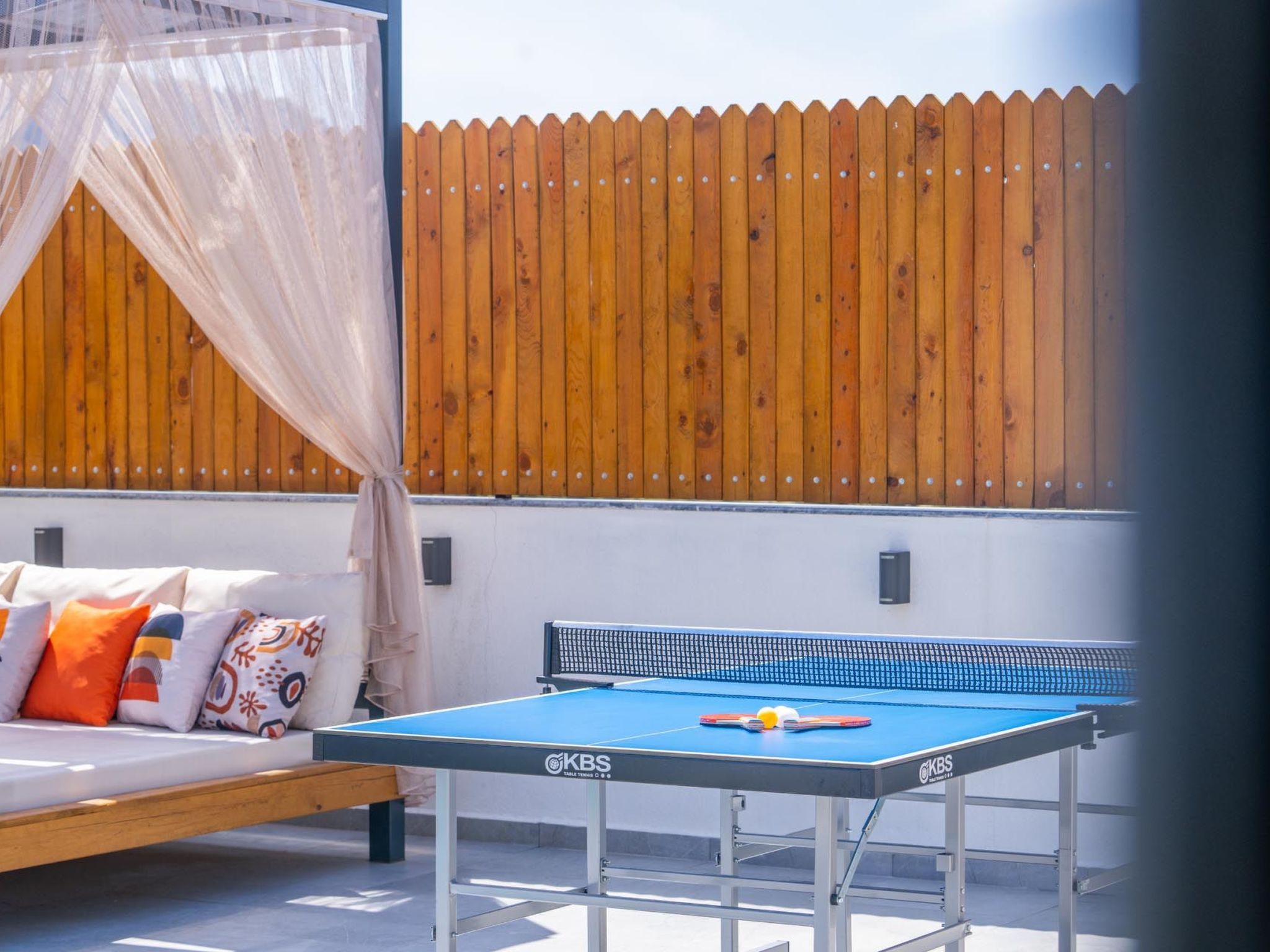 Luxuriöse Villa mit Kinderpool und Jacuzzi - Buiten