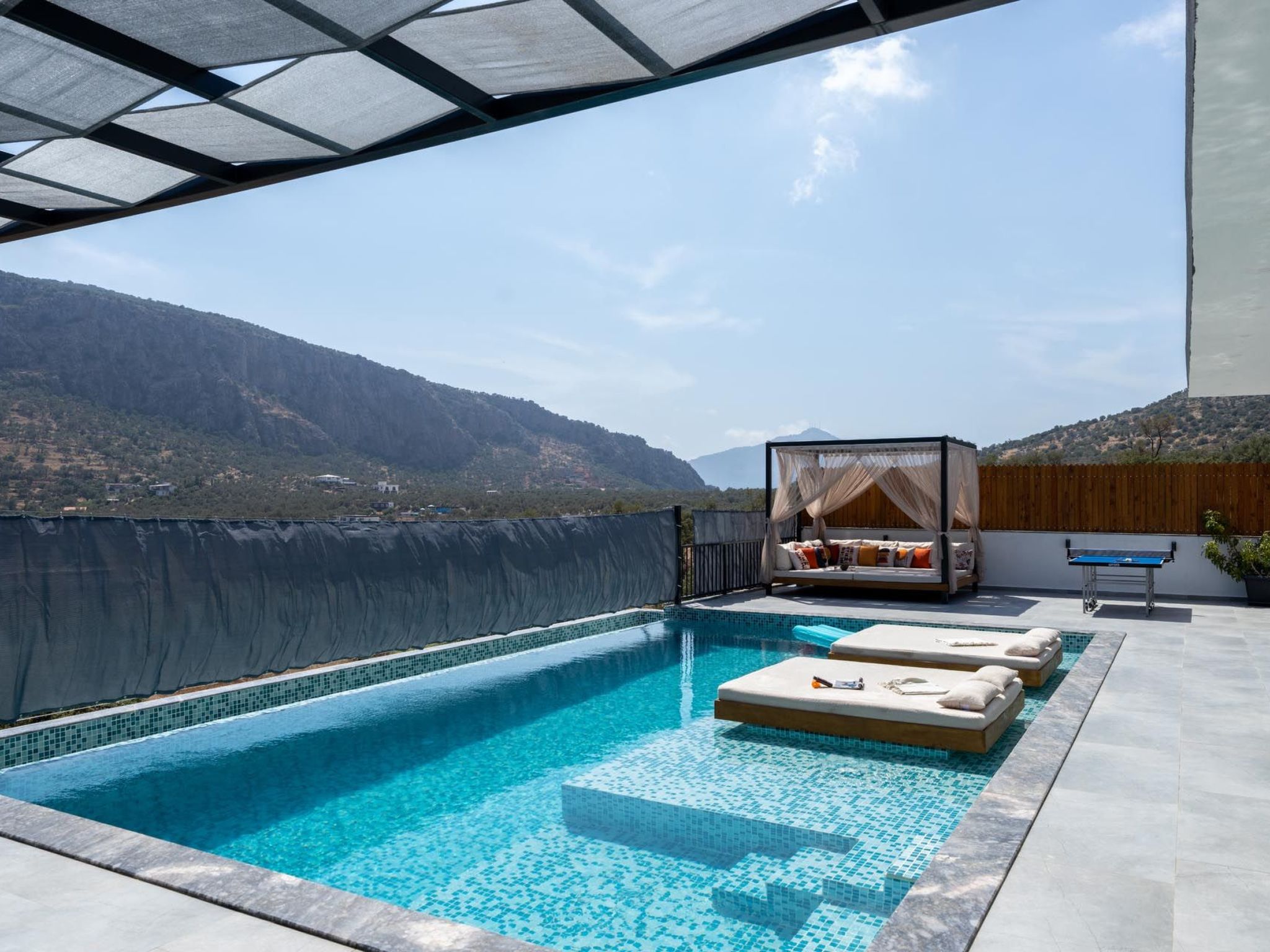 Luxuriöse Villa mit Kinderpool und Jacuzzi - Binnen