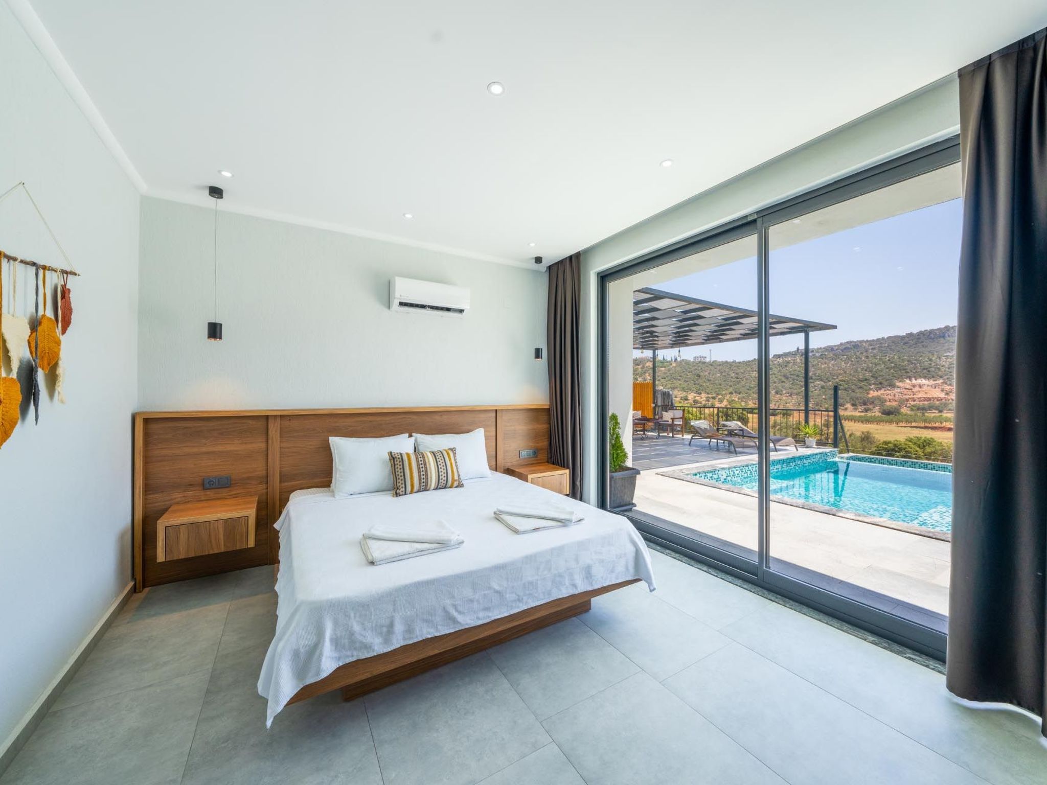Luxuriöse Villa mit Kinderpool und Jacuzzi - Binnen