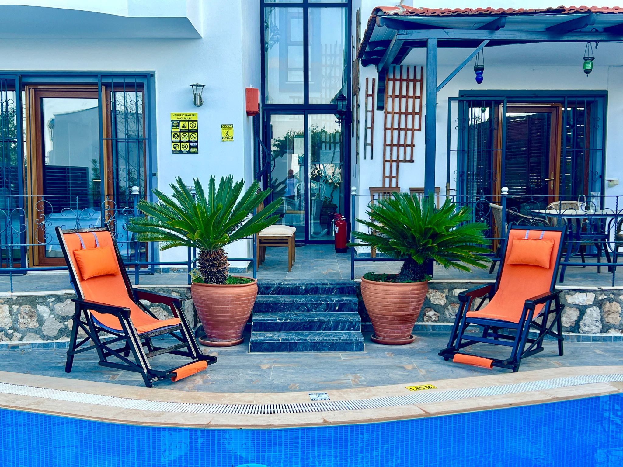 Villa mit Meerblick und privatem Pool-Buiten