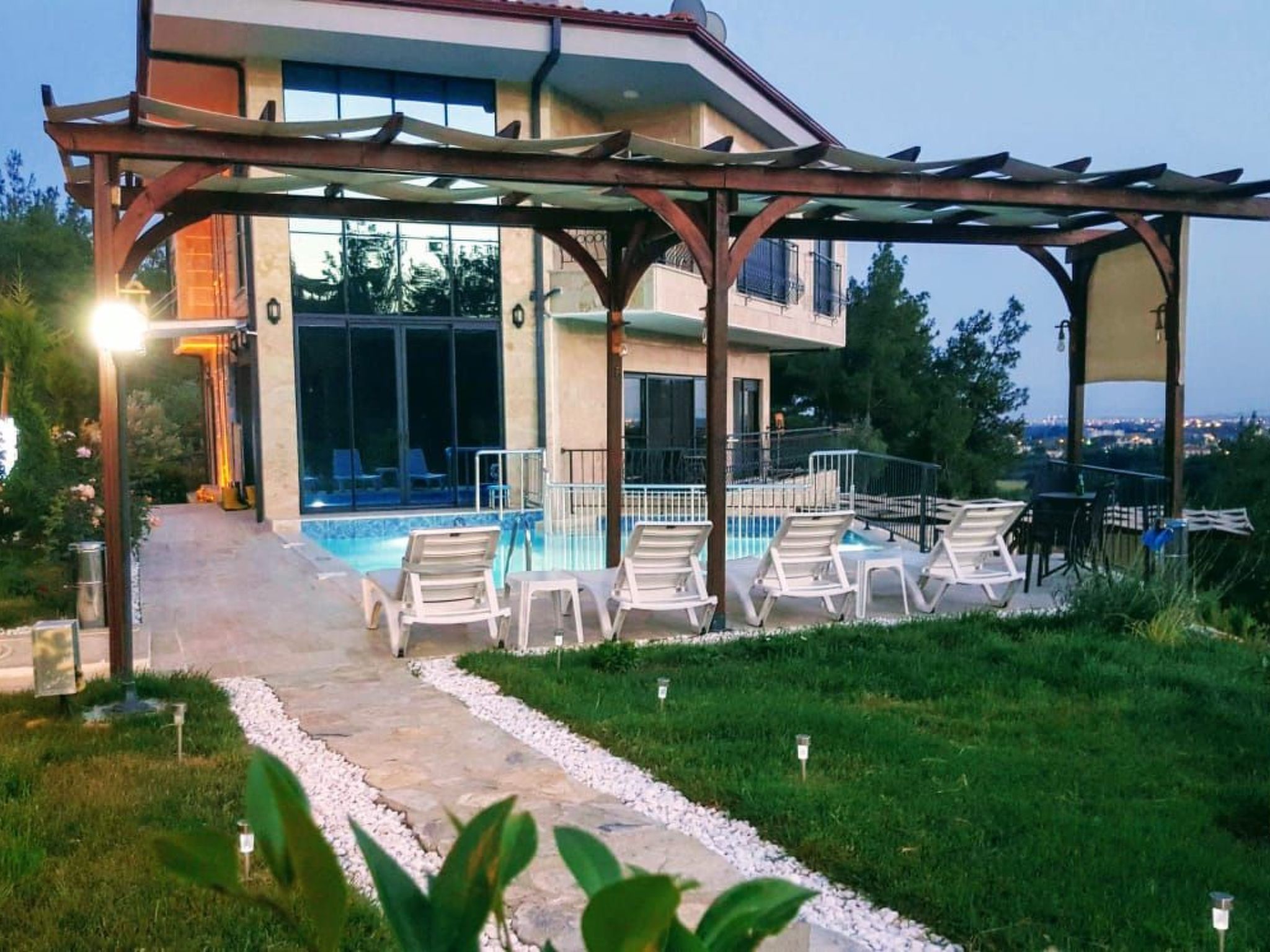 Berghütte mit eigenem Pool - Image-tags.info