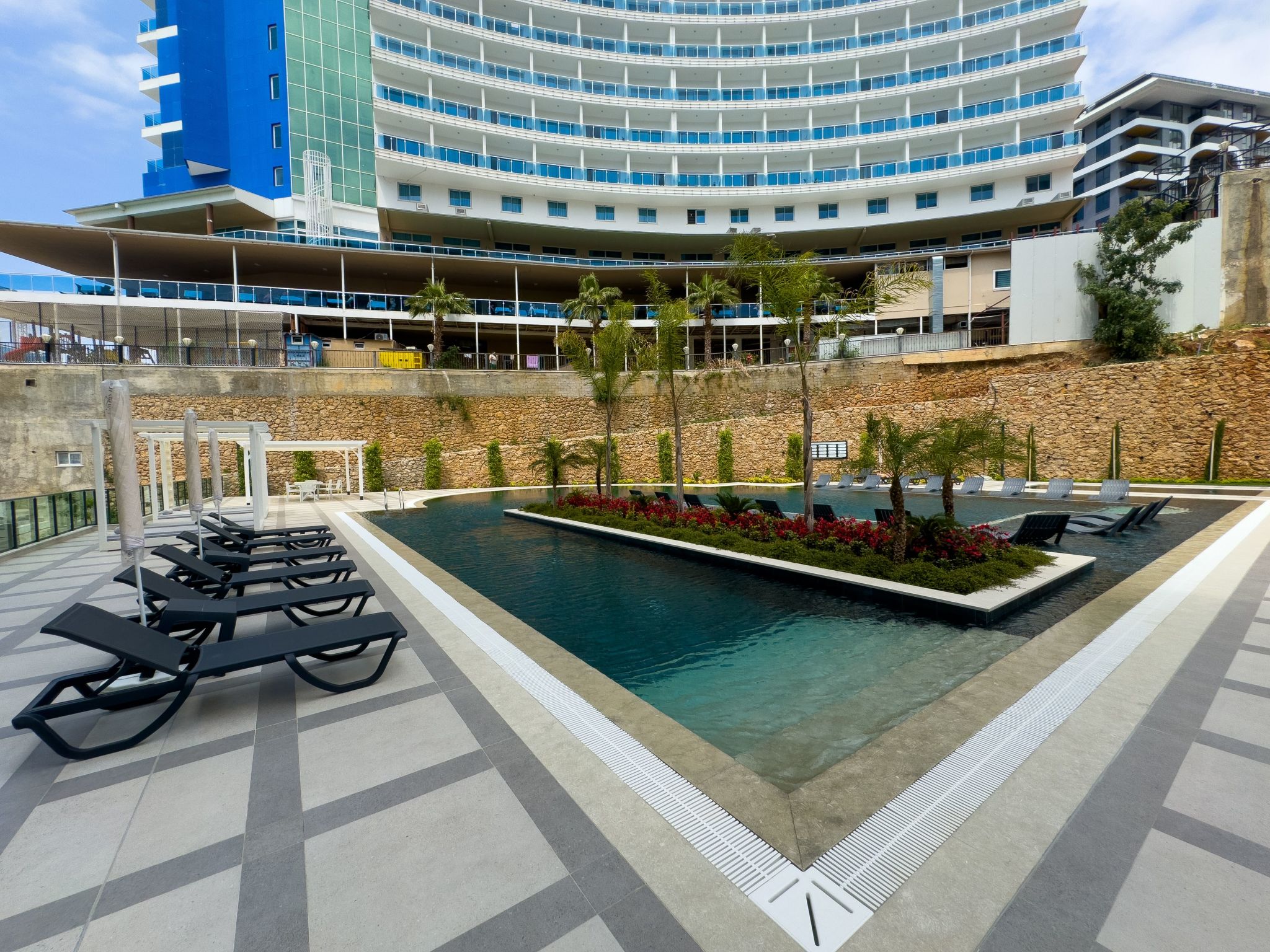 Qoople Excellence A-45 neue Wohnung am Meer — Pool Outdoor (3 of 43)
