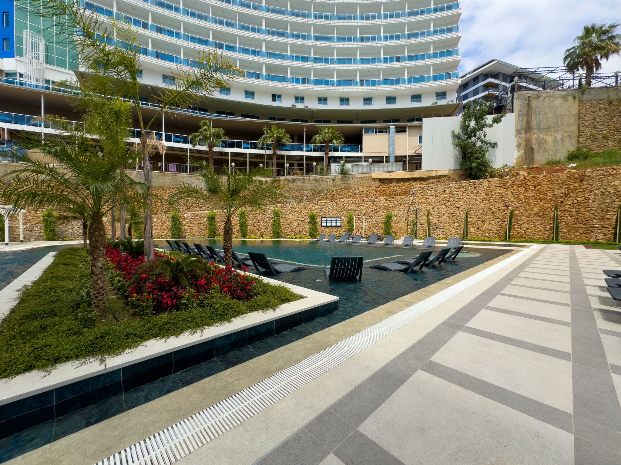 Qoople Excellence A-45 neue Wohnung am Meer — Pool Outdoor (4 of 43)