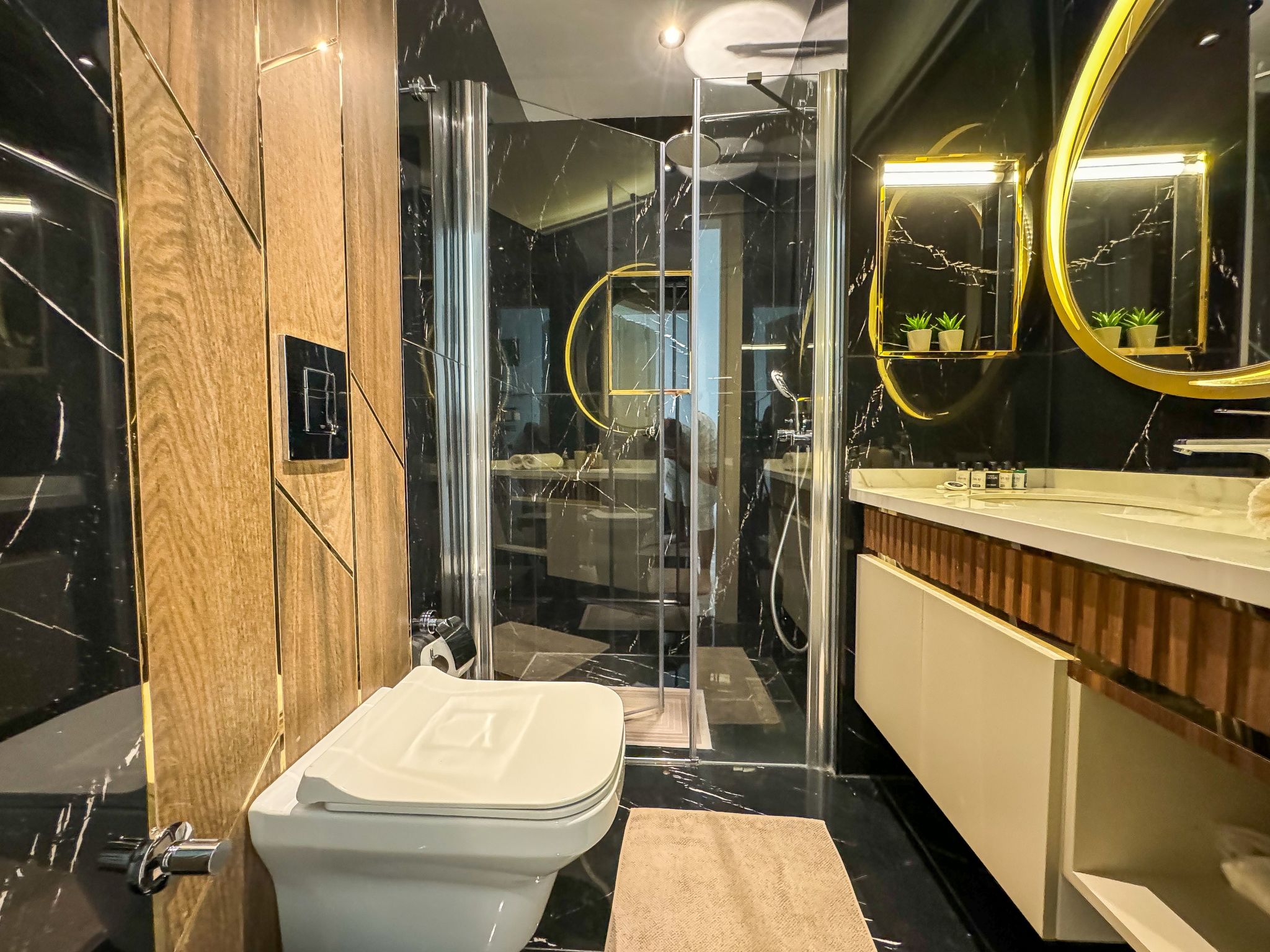 Qoople Eхсellence C-37 neue Wohnung am Meer - Binnen