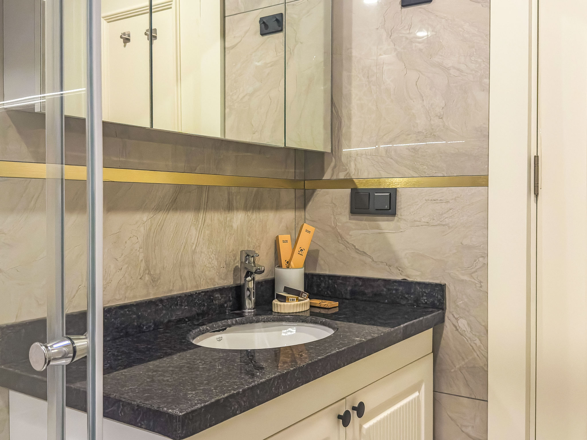Appartement Qoople Elize B16 – Salle de bains, photo 23 sur 30