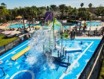 Ruim appartement met waterpark en privézwembad vlak bij Disney Orlando - thumbnail 1