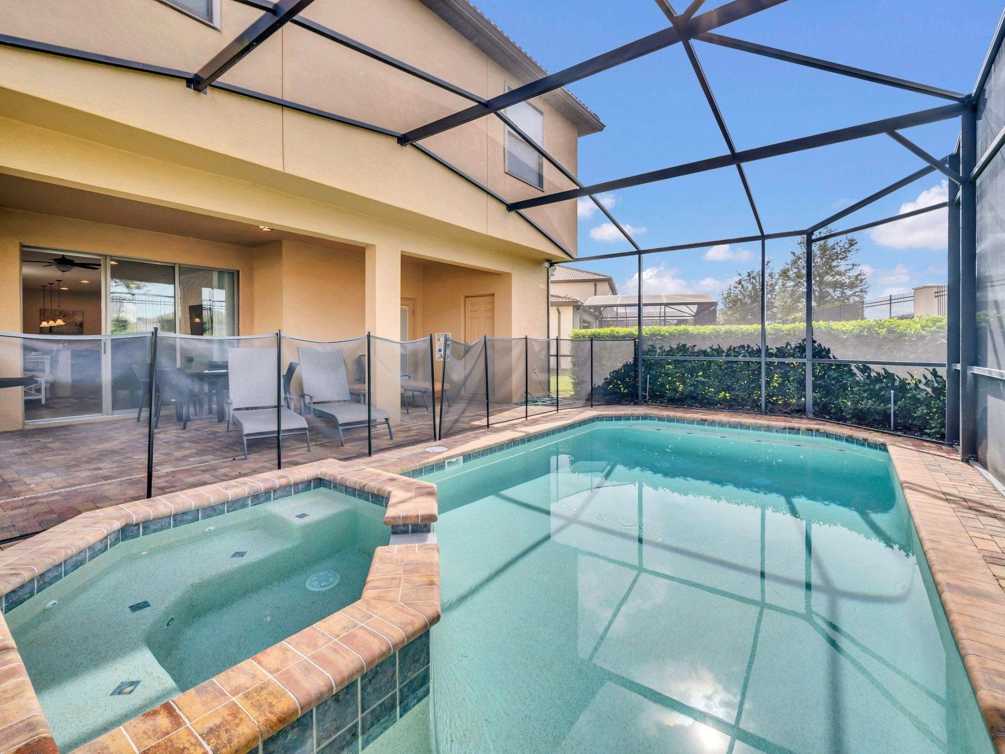 2312045 — Pool Outdoor (1 of 48)