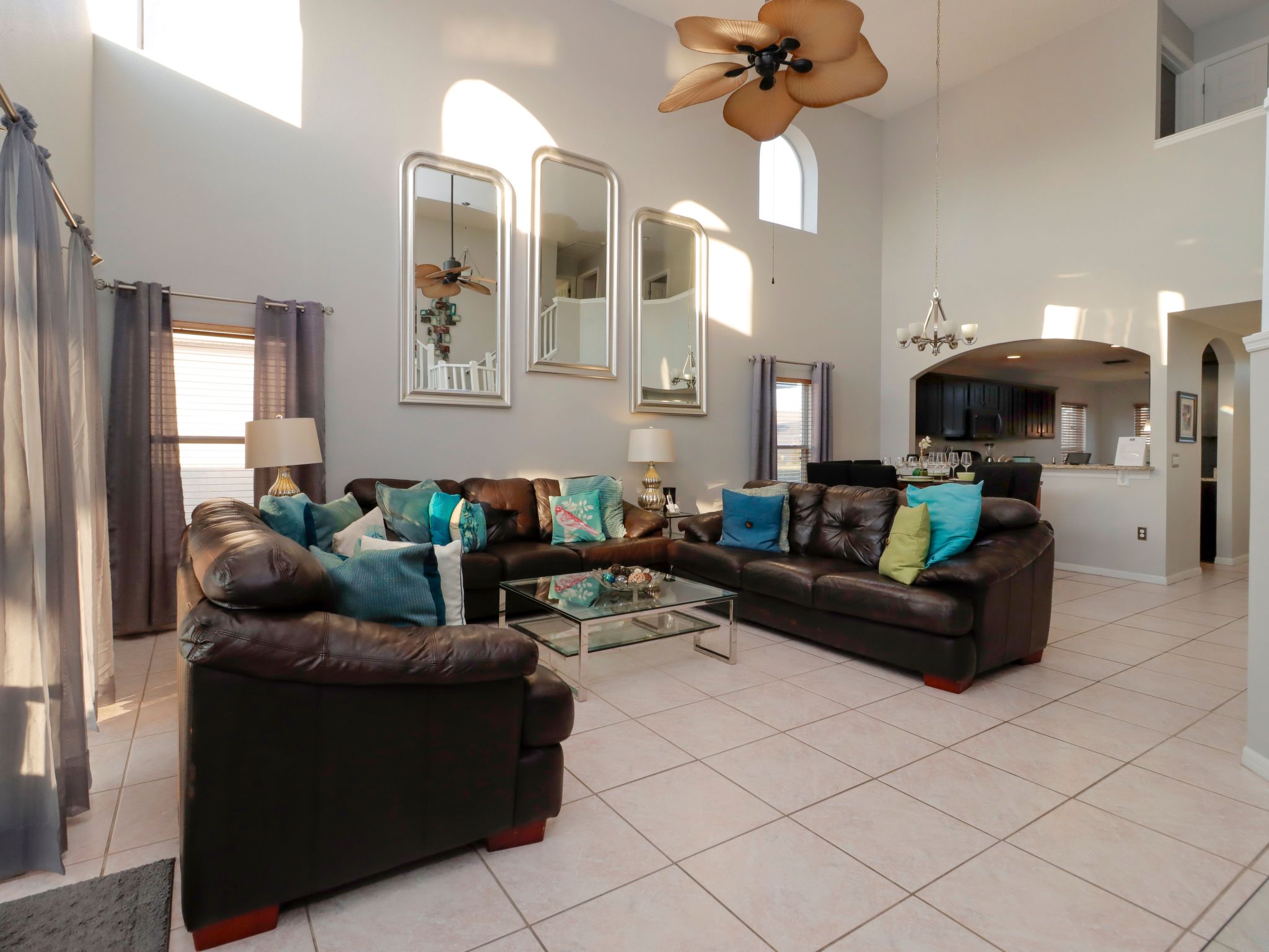 Photo of Villa mit 6 Schlafzimmern und atemberaubendem Seeblick