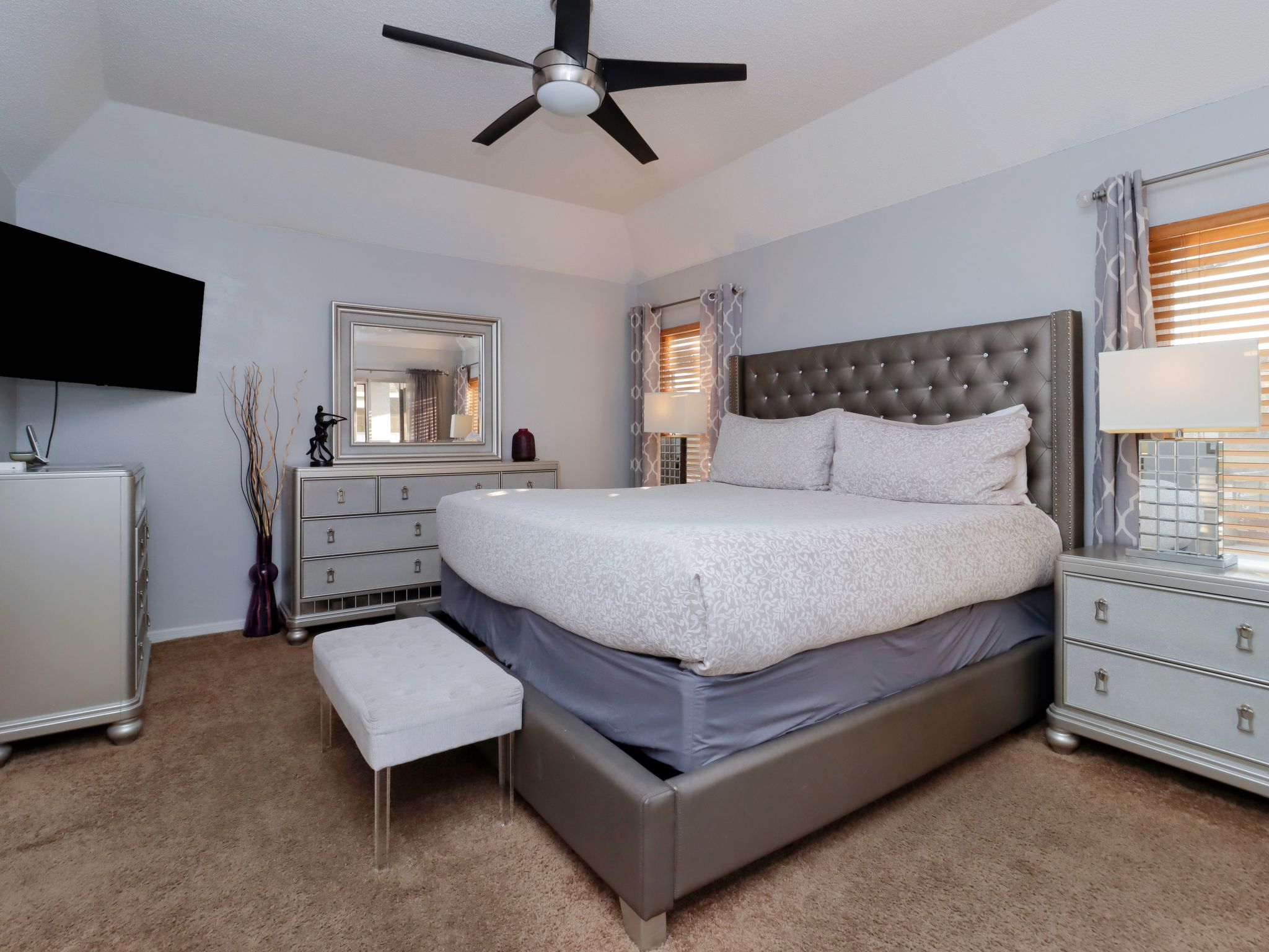 Photo of Villa mit 6 Schlafzimmern und atemberaubendem Seeblick