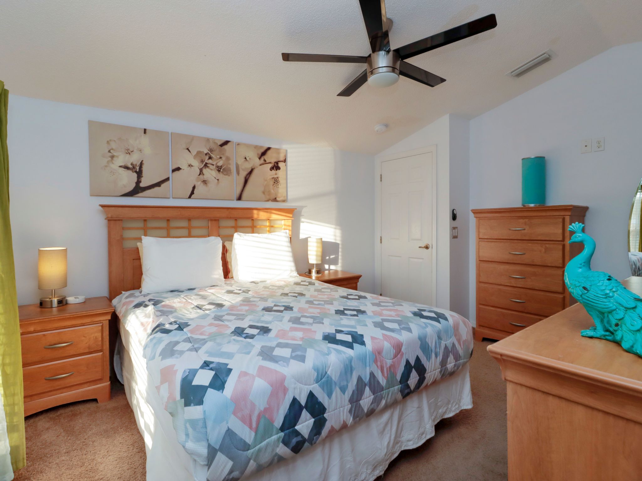 Photo of Villa mit 6 Schlafzimmern und atemberaubendem Seeblick