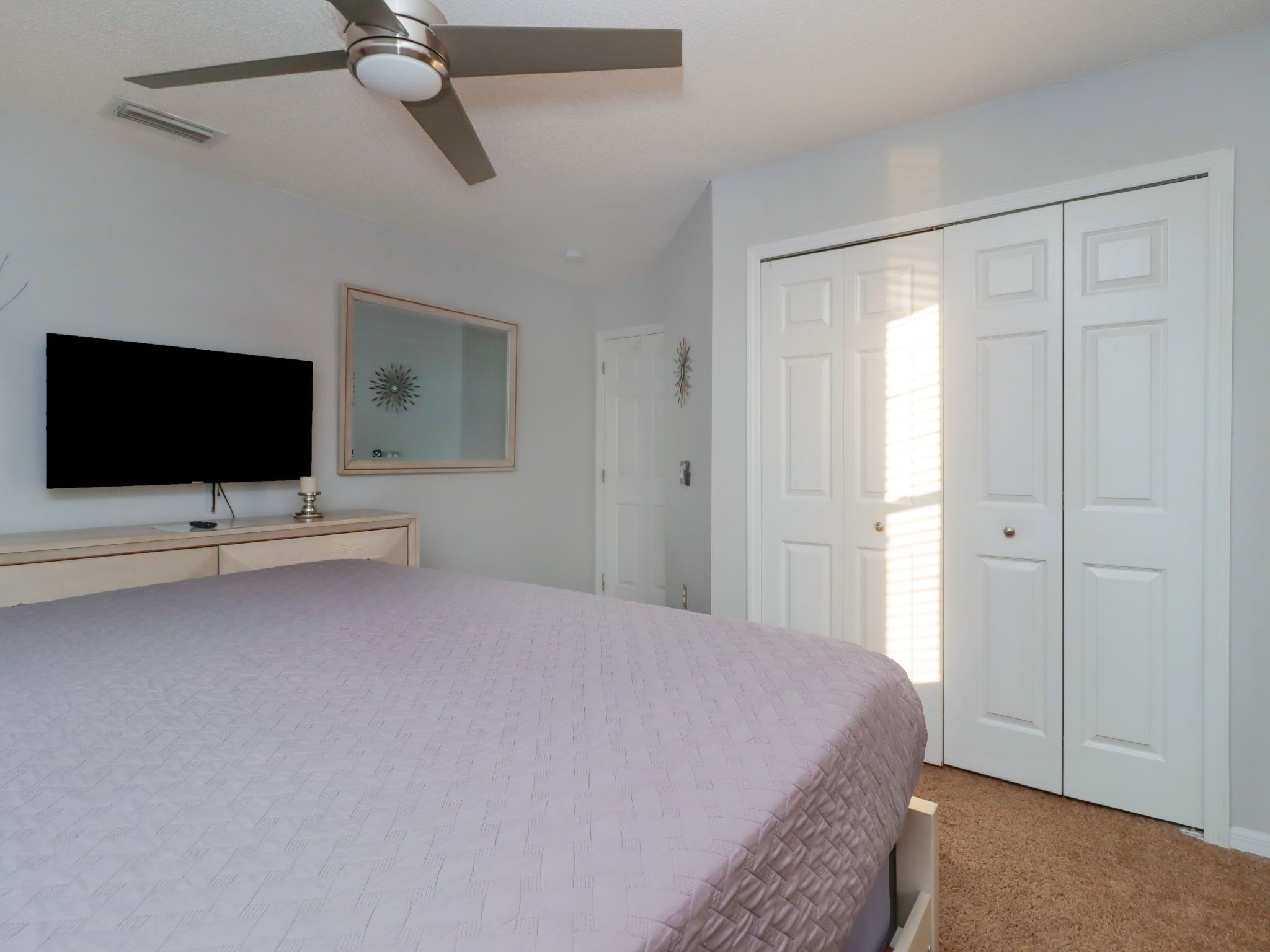 Photo of Villa mit 6 Schlafzimmern und atemberaubendem Seeblick