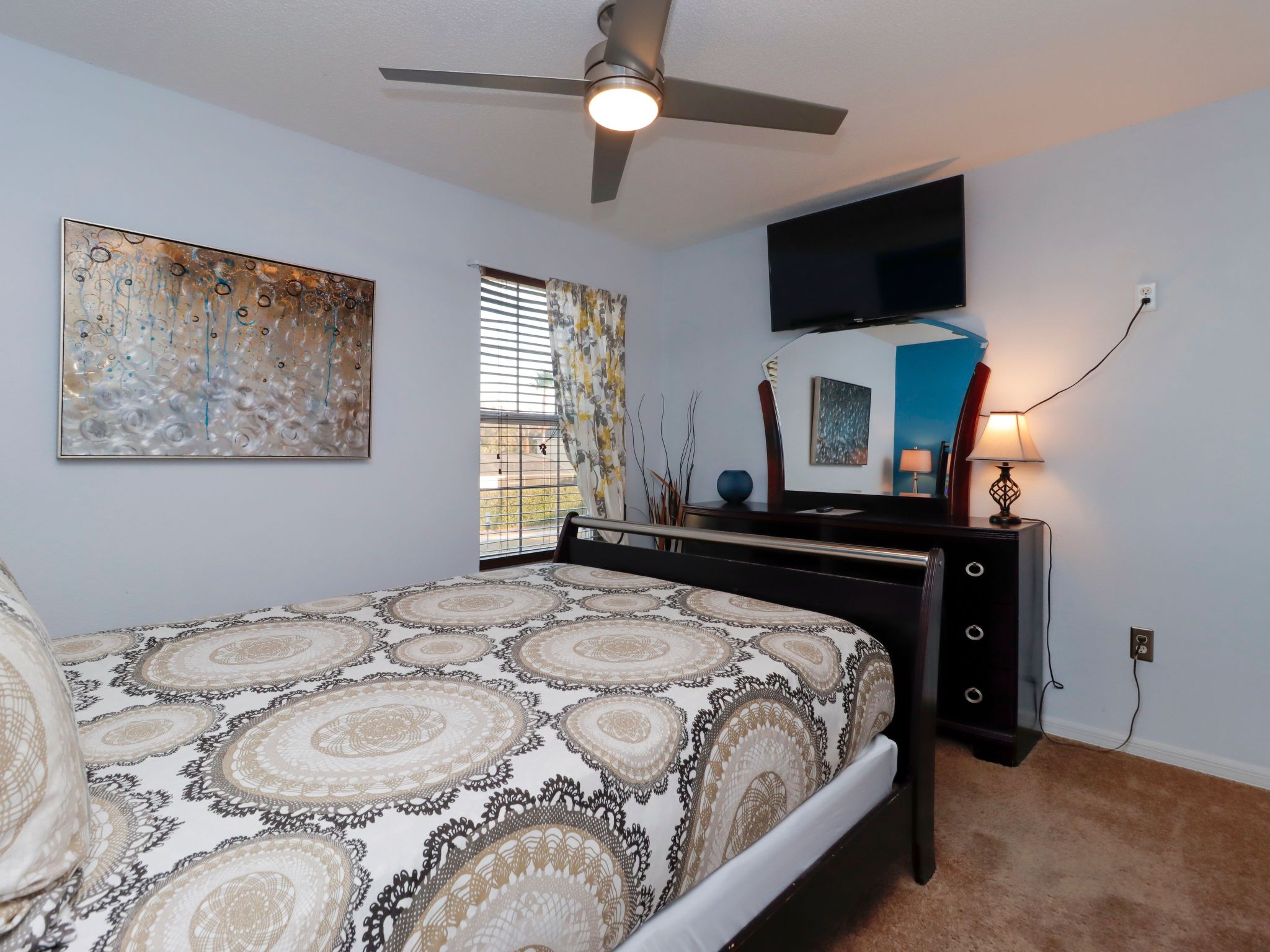 Photo of Villa mit 6 Schlafzimmern und atemberaubendem Seeblick