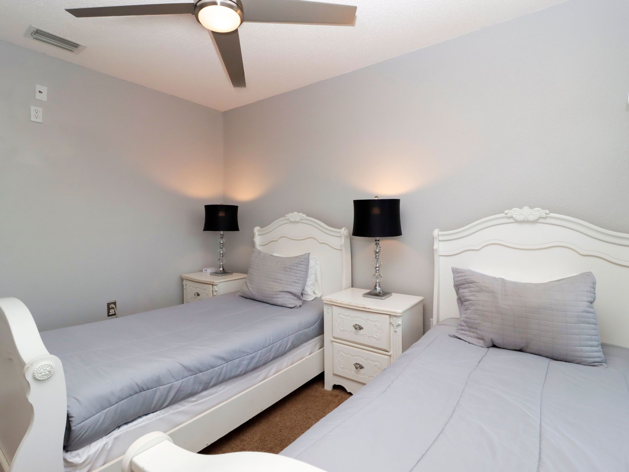 Photo of Villa mit 6 Schlafzimmern und atemberaubendem Seeblick