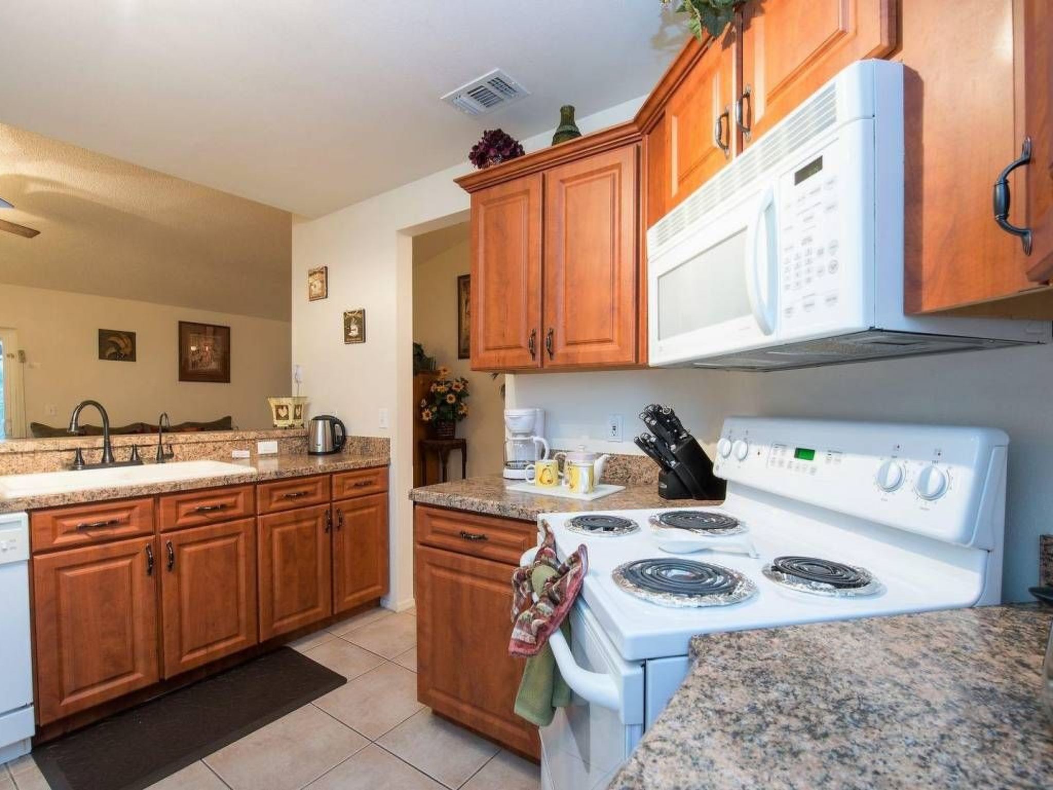 Photo of Ausgezeichnetes Preis-Leistungs-Verhältnis Familienvilla - Süd-West Privater Po