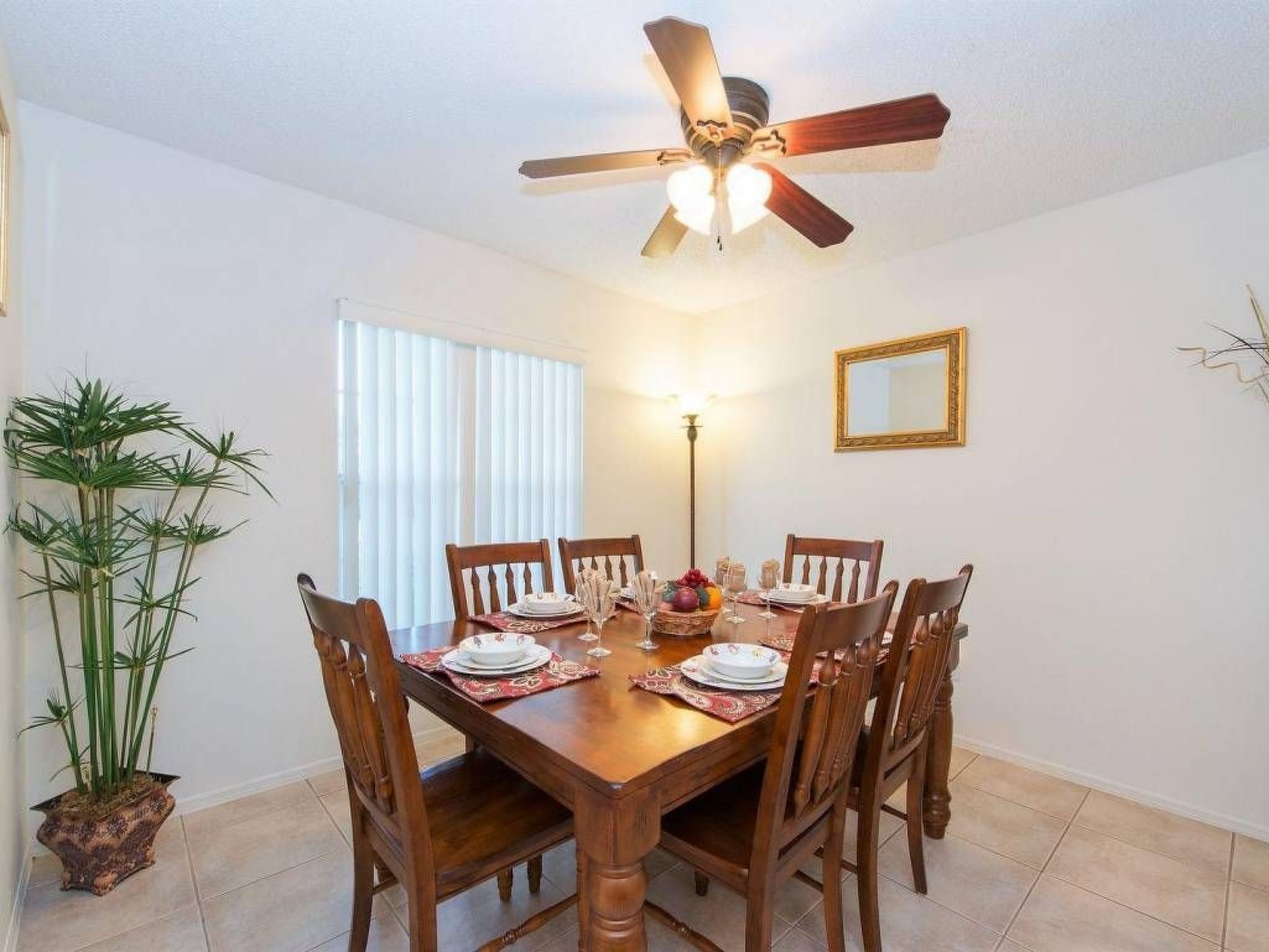 Photo of Ausgezeichnetes Preis-Leistungs-Verhältnis Familienvilla - Süd-West Privater Po