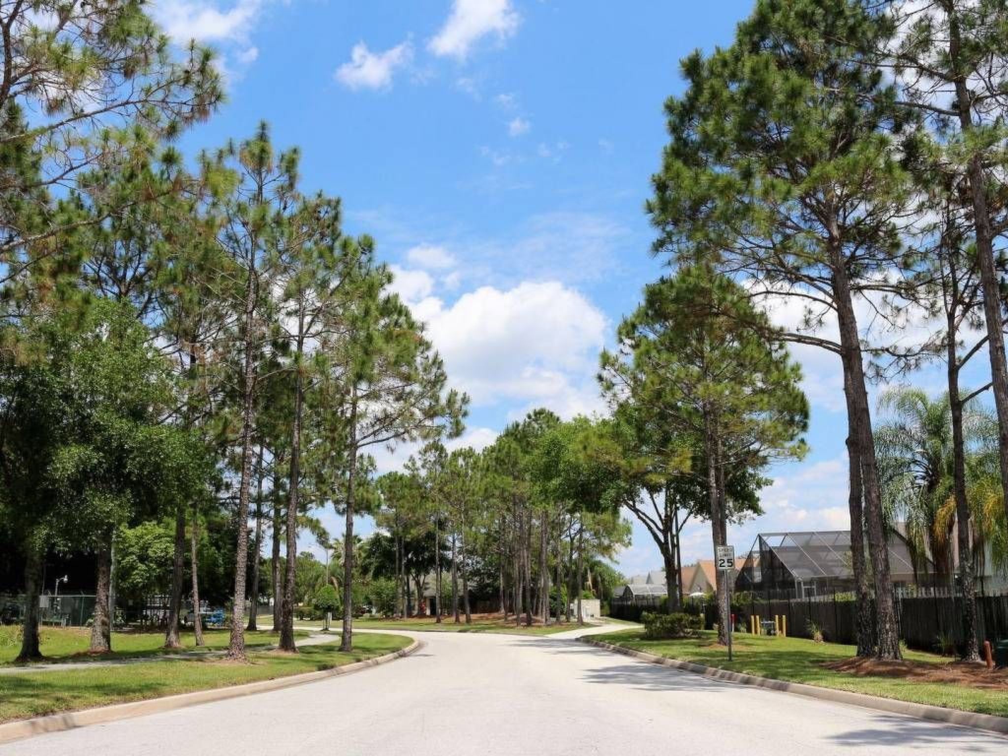 Photo of Ausgezeichnetes Preis-Leistungs-Verhältnis Familienvilla - Süd-West Privater Po