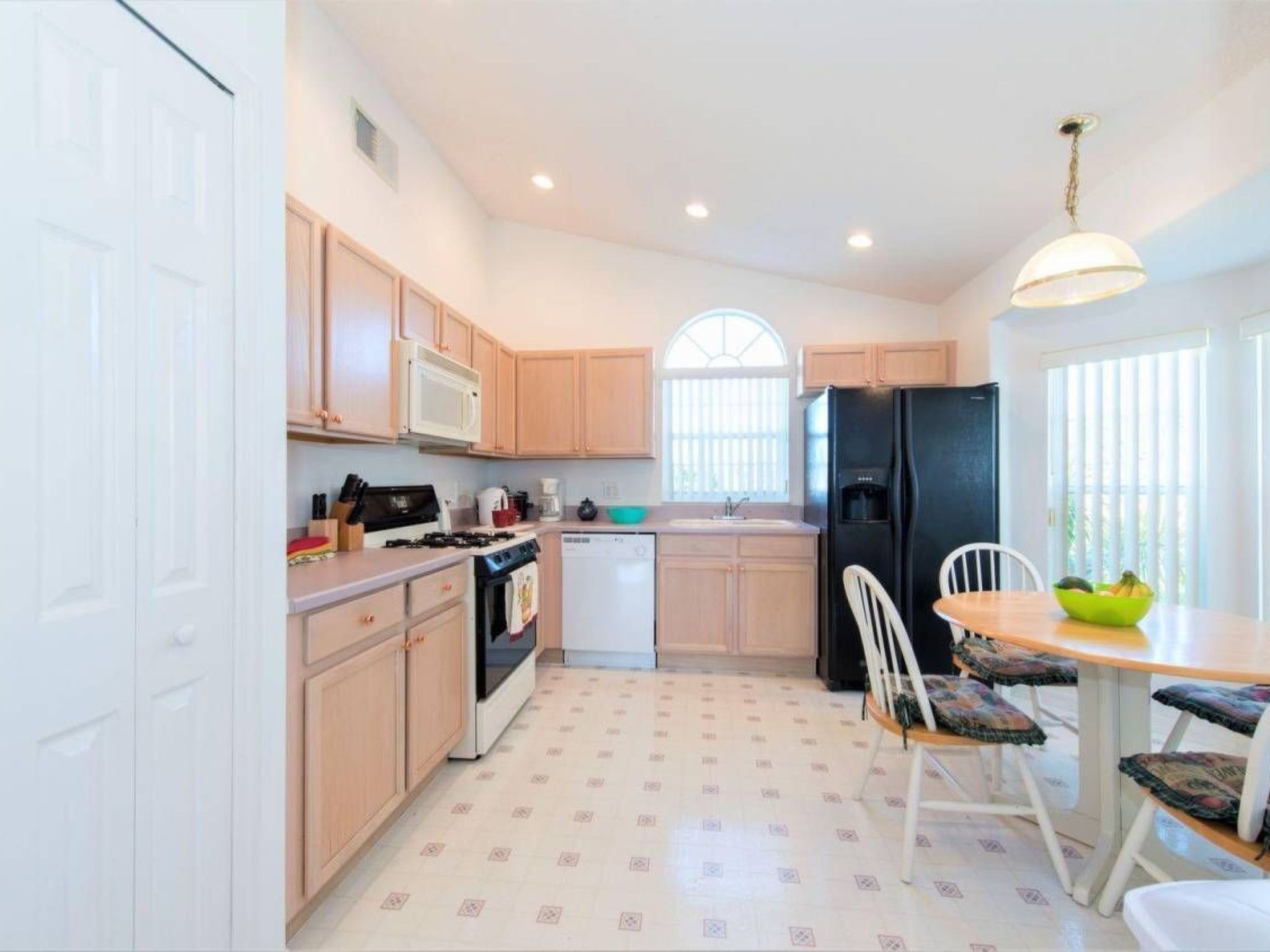 Photo of Ausgezeichnetes Preis-Leistungs-Verhältnis Familienvilla mit privatem Pool.  Di