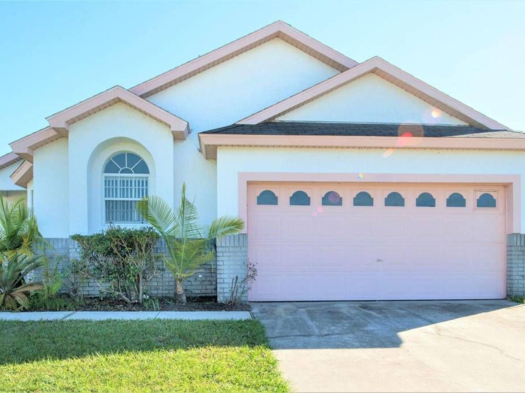 Photo of Ausgezeichnetes Preis-Leistungs-Verhältnis Familienvilla mit privatem Pool.  Di