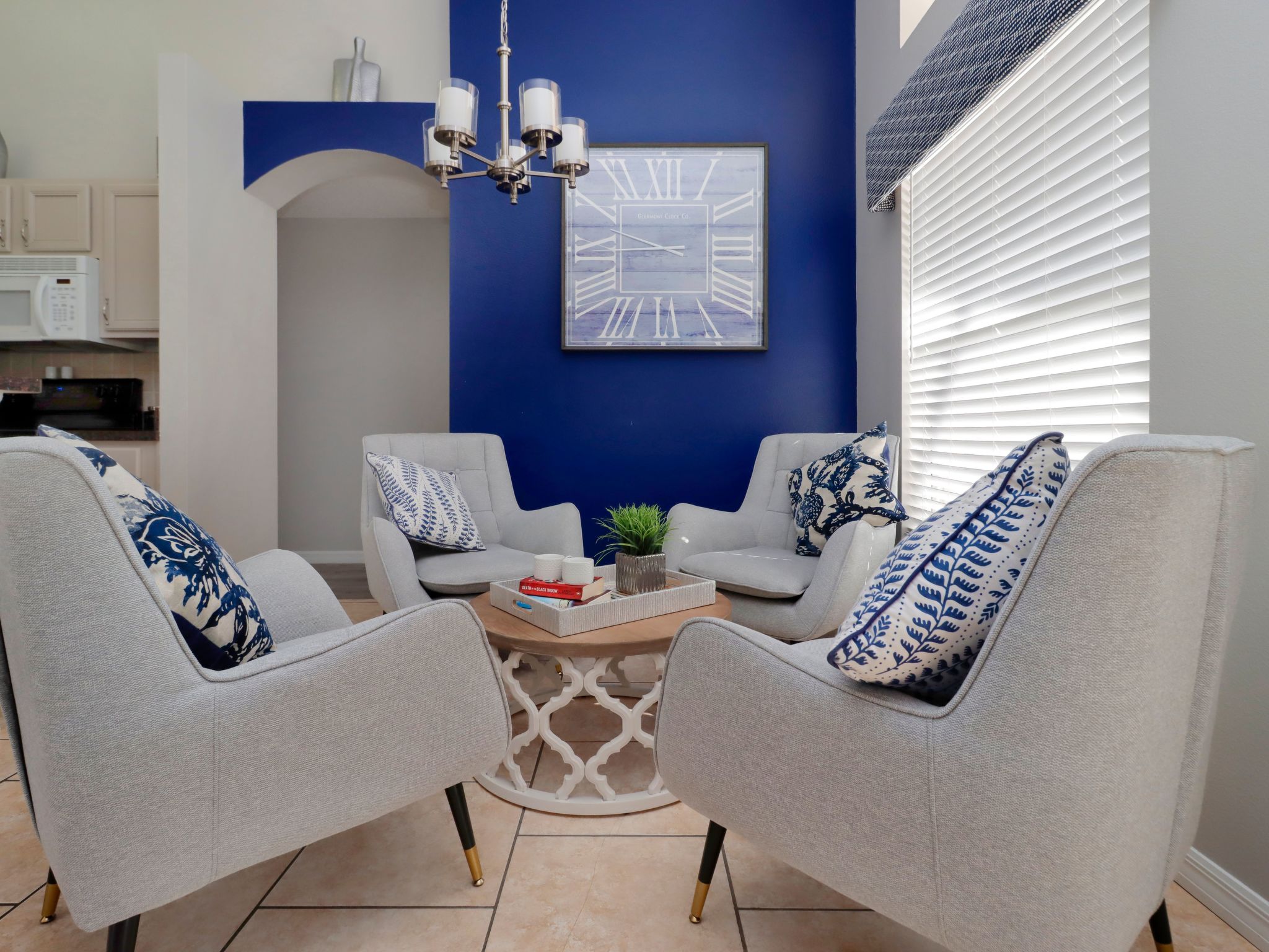 Photo of 4-Schlafzimmer-Ferienhaus mit Whirlpool