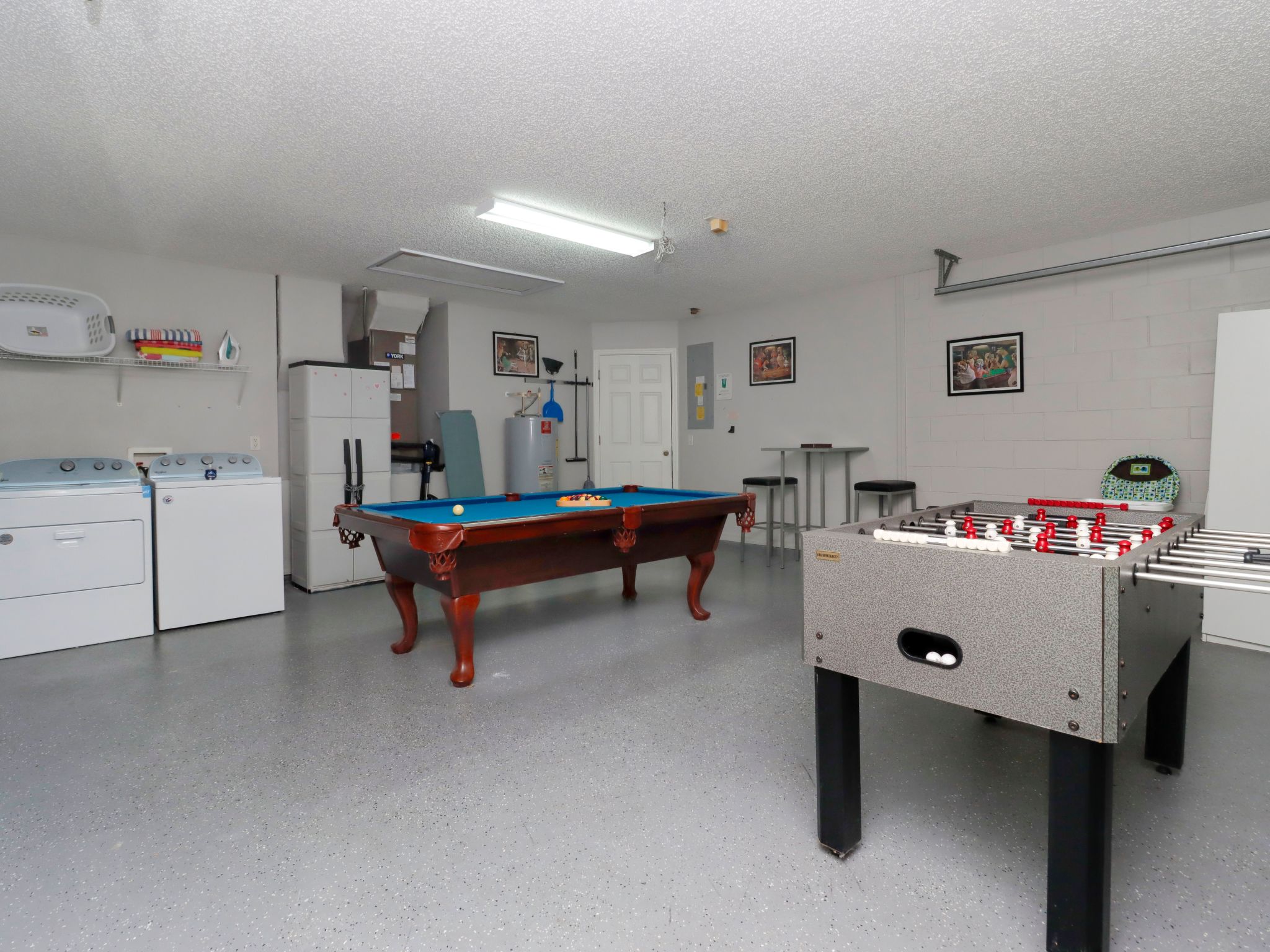 Photo of 4-Schlafzimmer-Ferienhaus mit Whirlpool