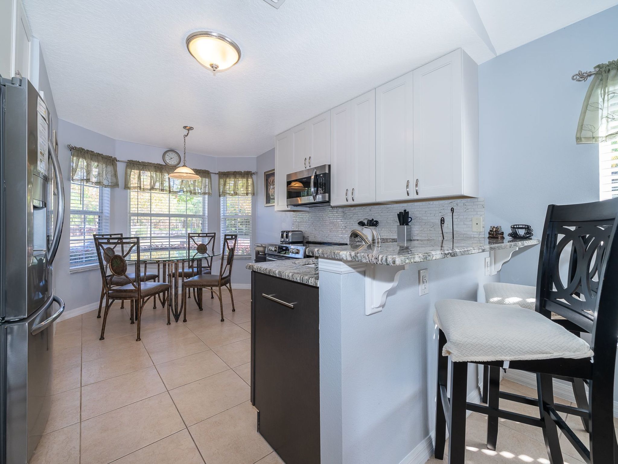 Photo of Moderne Villa mit Seeblick nur wenige Minuten von Disney entfernt