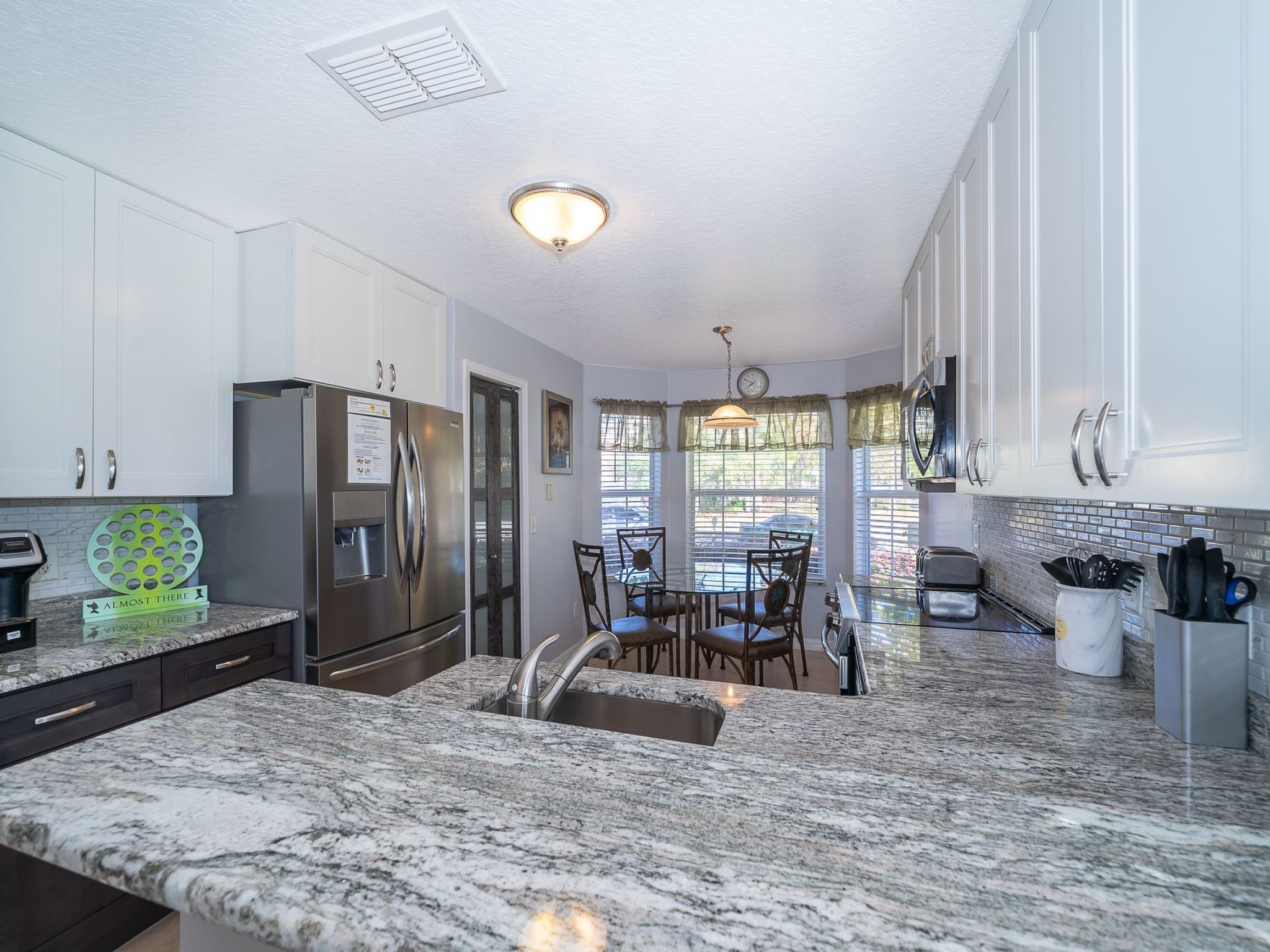 Photo of Moderne Villa mit Seeblick nur wenige Minuten von Disney entfernt