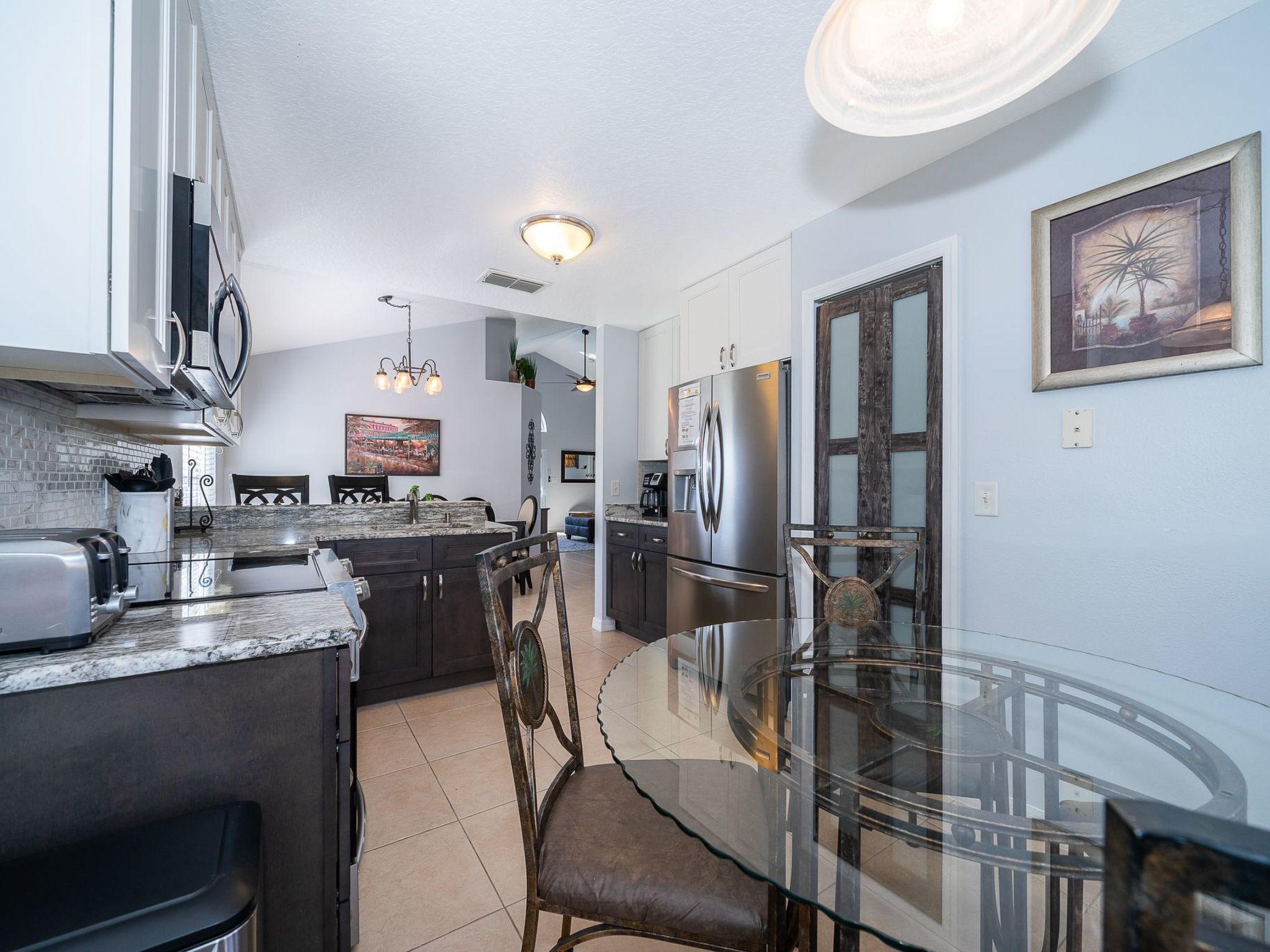 Photo of Moderne Villa mit Seeblick nur wenige Minuten von Disney entfernt