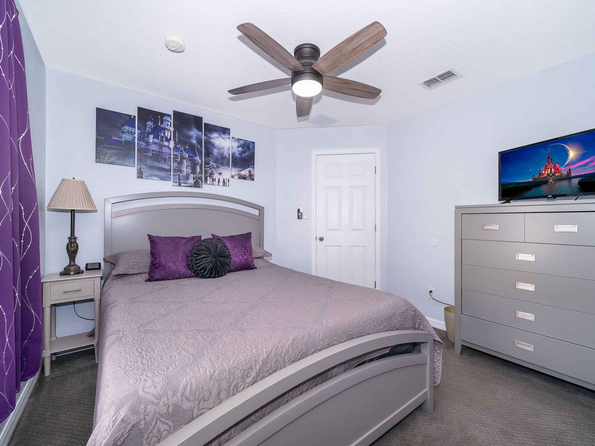 Photo of Moderne Villa mit Seeblick nur wenige Minuten von Disney entfernt