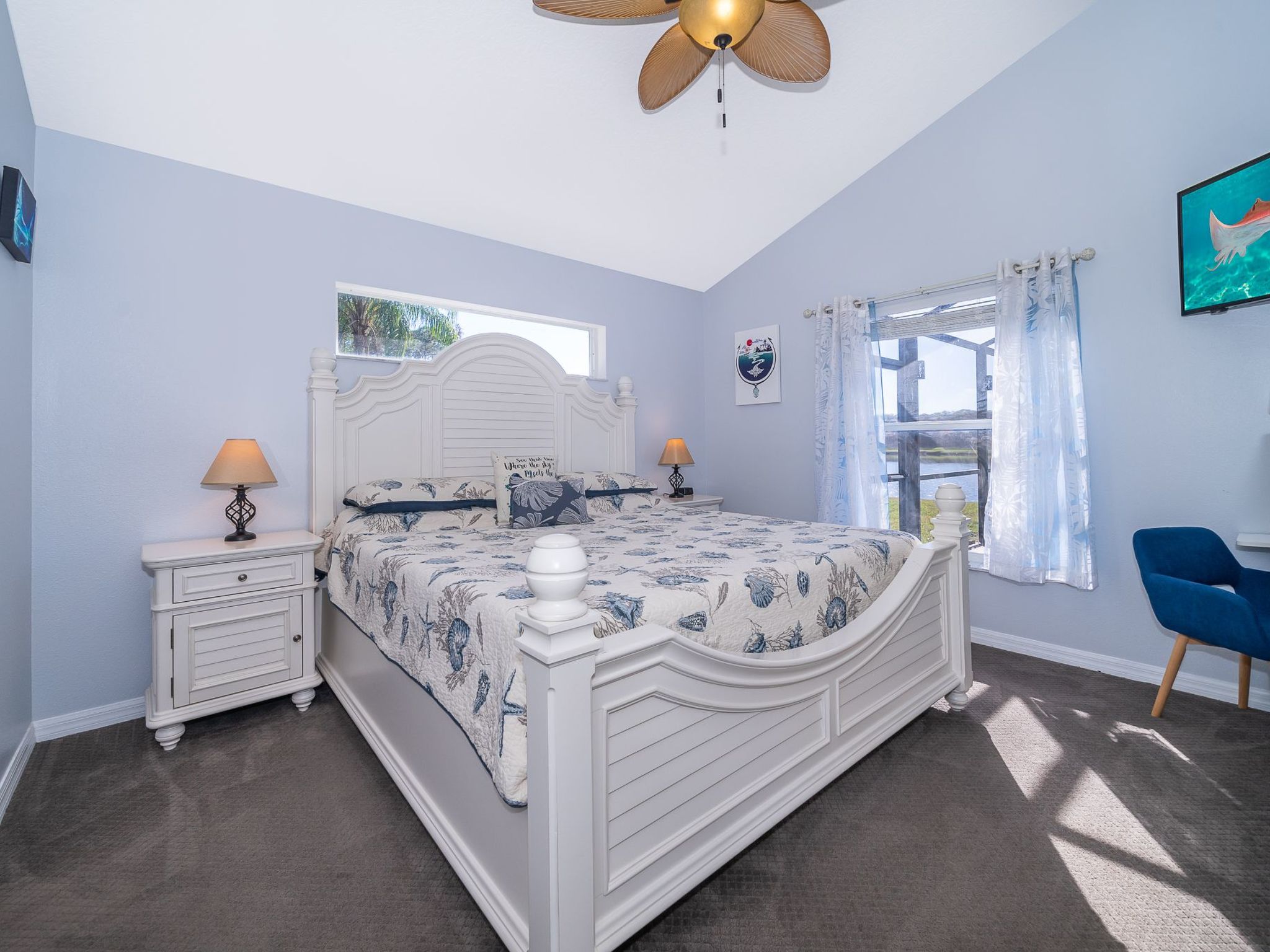 Photo of Moderne Villa mit Seeblick nur wenige Minuten von Disney entfernt