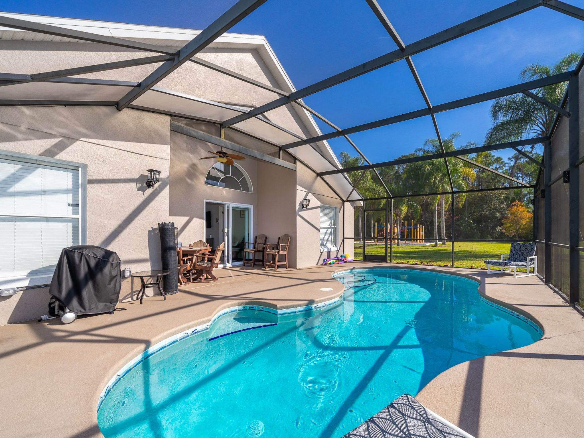 Photo of Moderne Villa mit Seeblick nur wenige Minuten von Disney entfernt