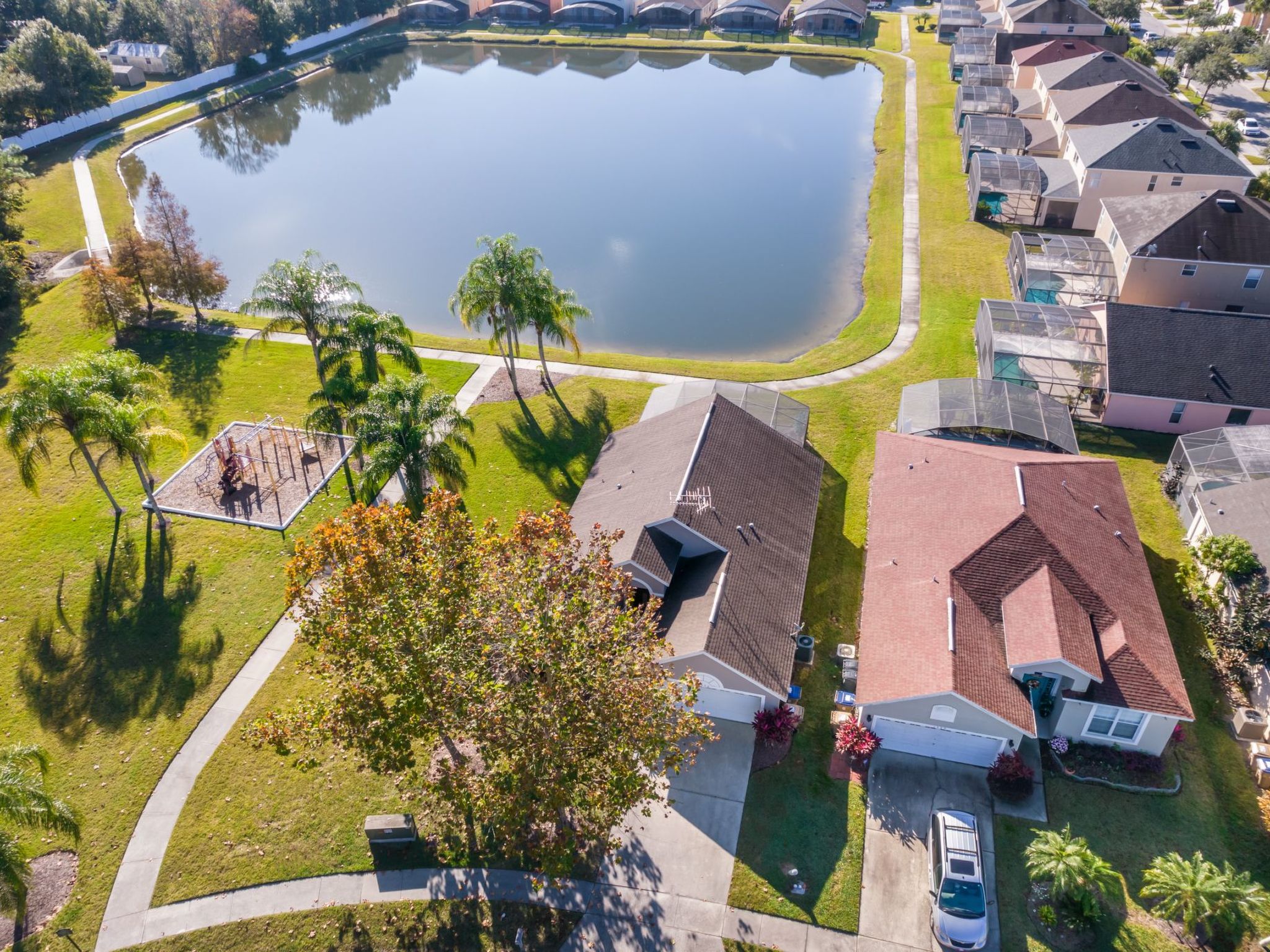 Photo of Moderne Villa mit Seeblick nur wenige Minuten von Disney entfernt