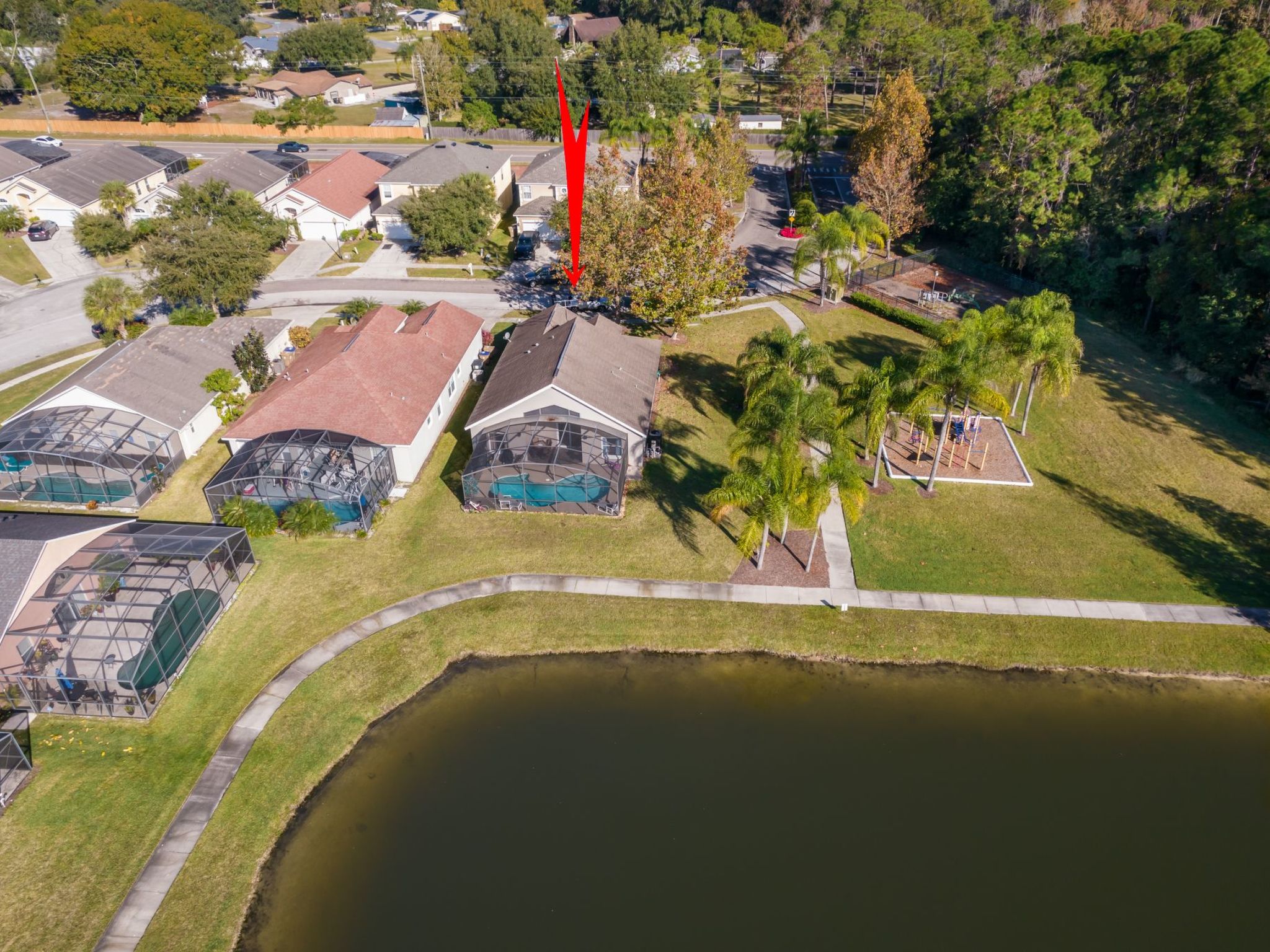 Photo of Moderne Villa mit Seeblick nur wenige Minuten von Disney entfernt