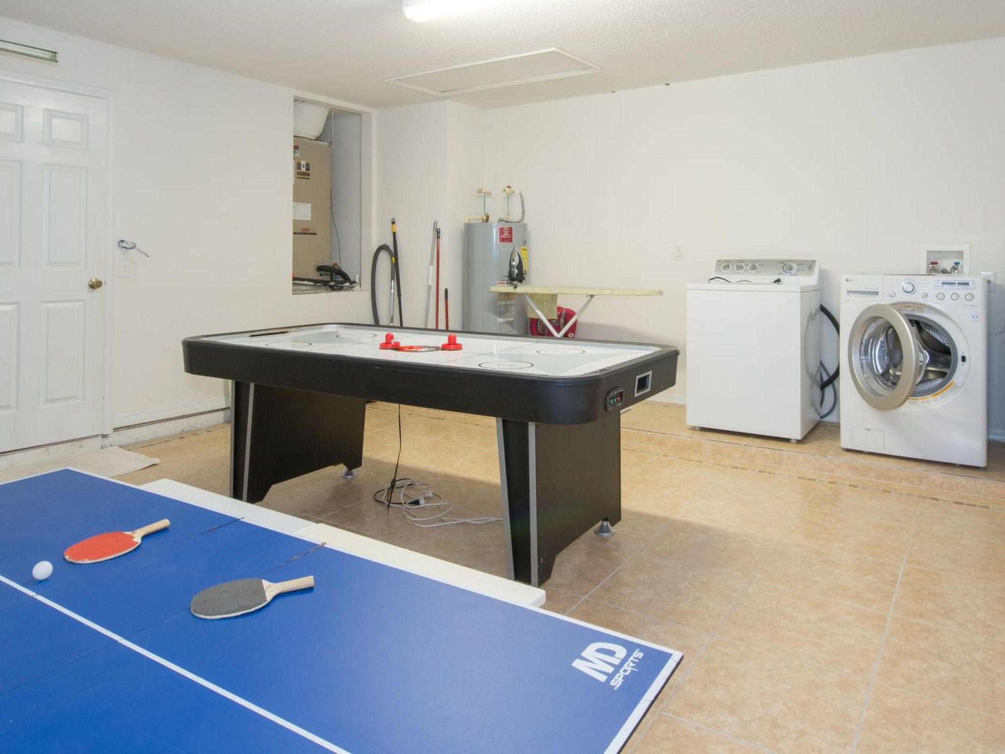 Photo of Wunderschönes Haus mit 4 Schlafzimmern und privatem Pool