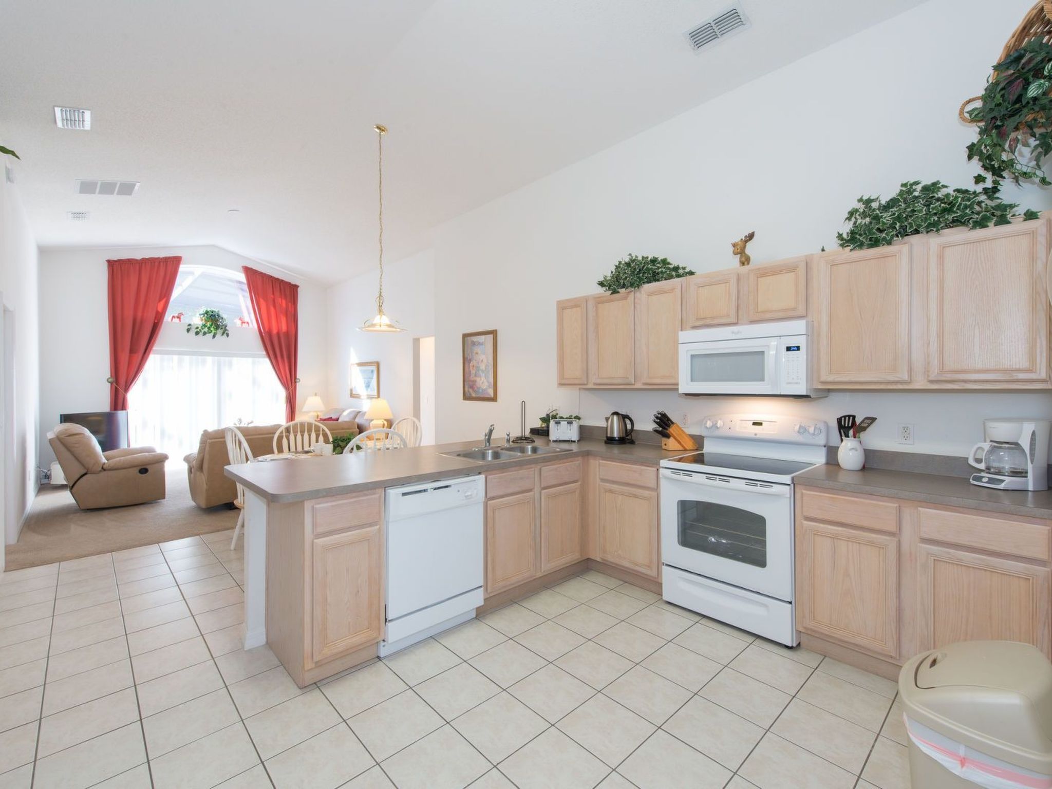 Photo of Wunderschönes Haus mit 4 Schlafzimmern und privatem Pool