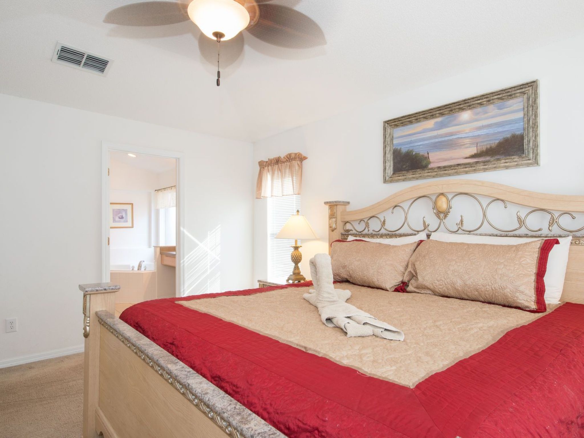 Photo of Wunderschönes Haus mit 4 Schlafzimmern und privatem Pool