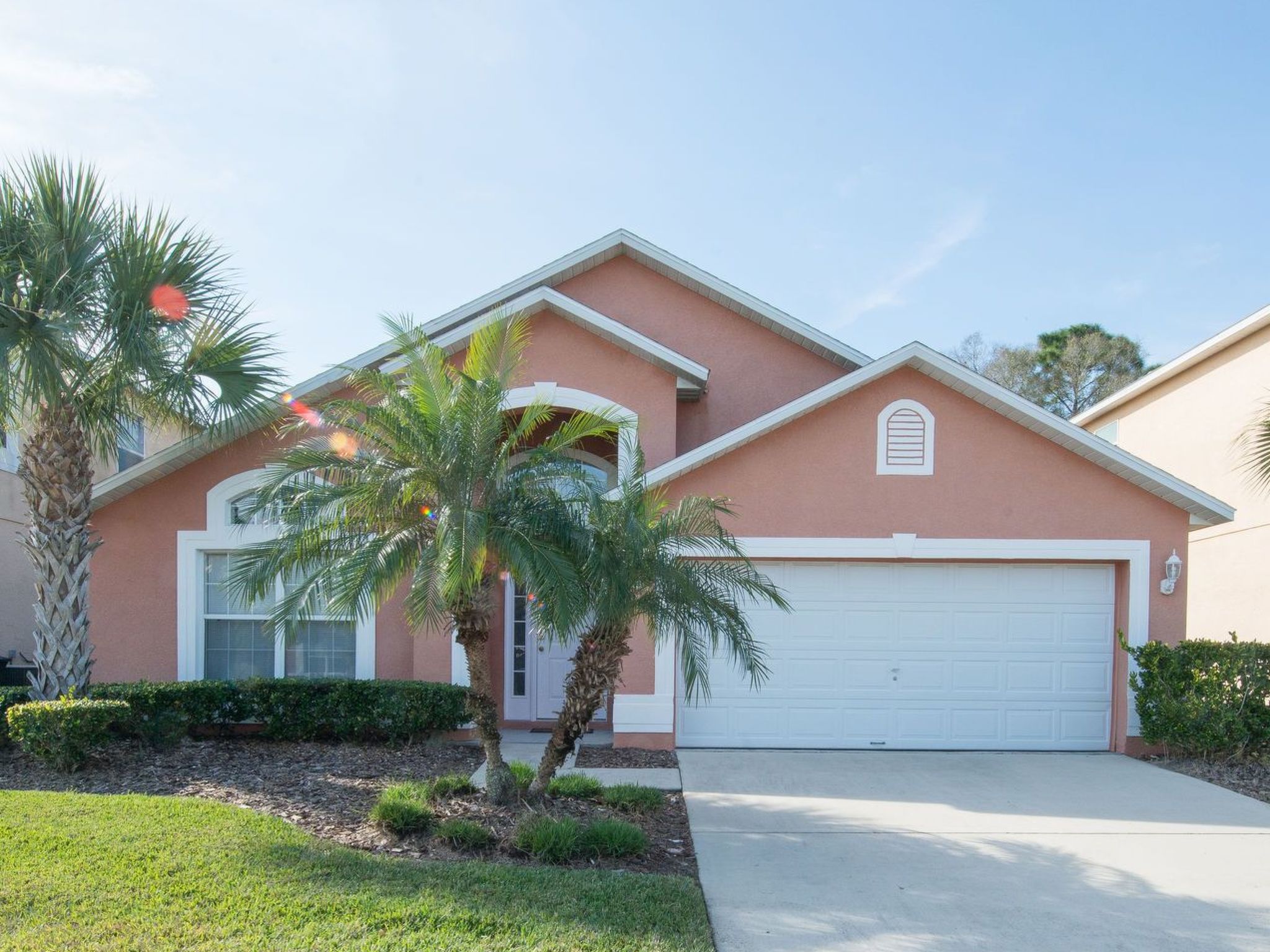 Photo of Wunderschönes Haus mit 4 Schlafzimmern und privatem Pool