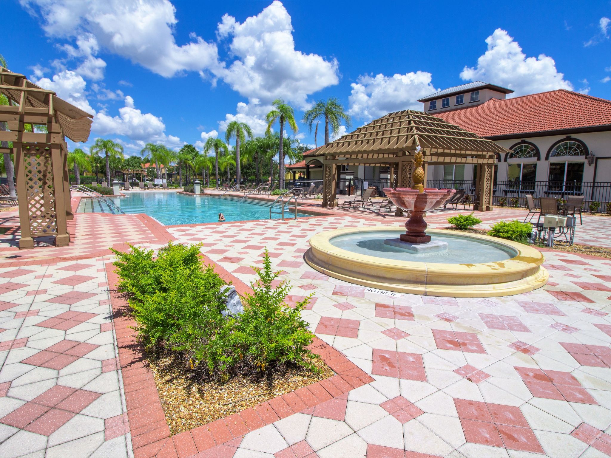 Photo of "Florida Breeze" mit Whirlpool