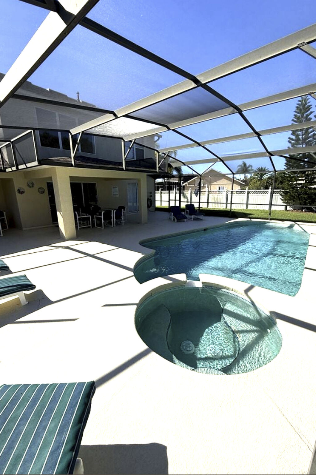 Photo of Abgelegene Villa mit Pool und Spa - der perfekte Familienausflug