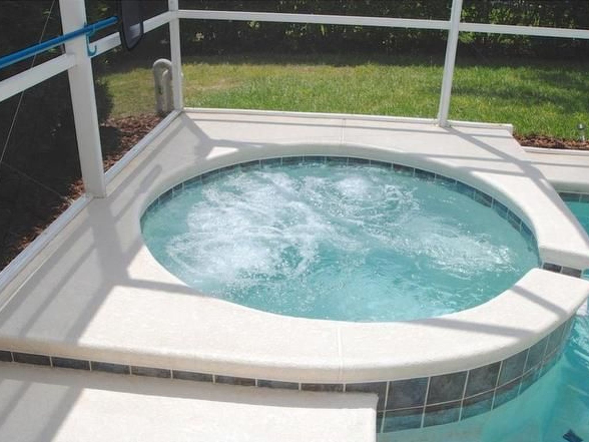 Photo of Geräumige Familienvilla mit privatem Pool und Spa in Südwestlage