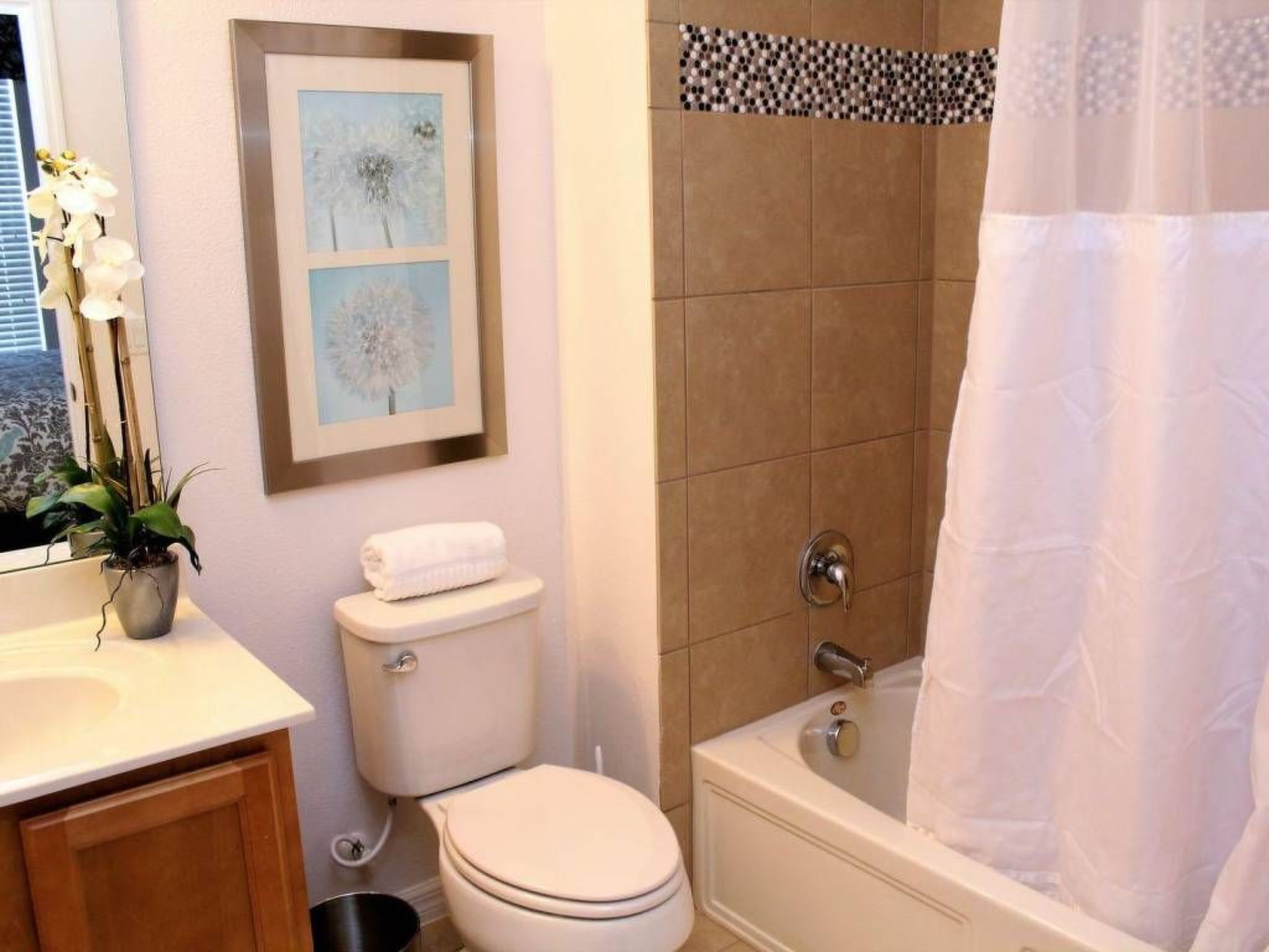 Photo of Haus in Davenport mit privatem Parkplatz und schöner Aussicht