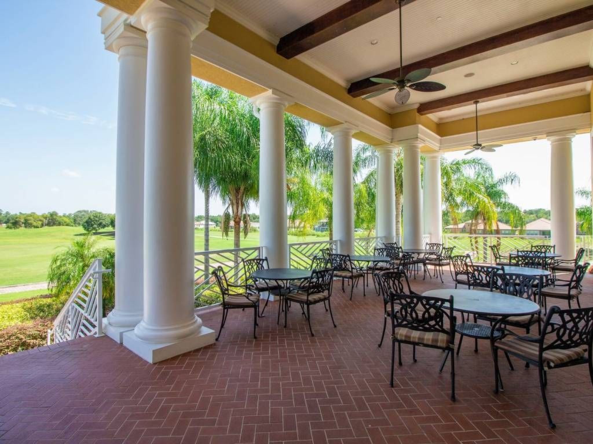 Photo of Haus in Davenport mit privatem Parkplatz und schöner Aussicht