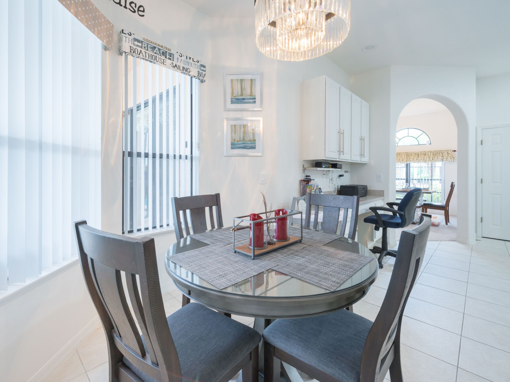 Photo of in Davenport mit großem Pool