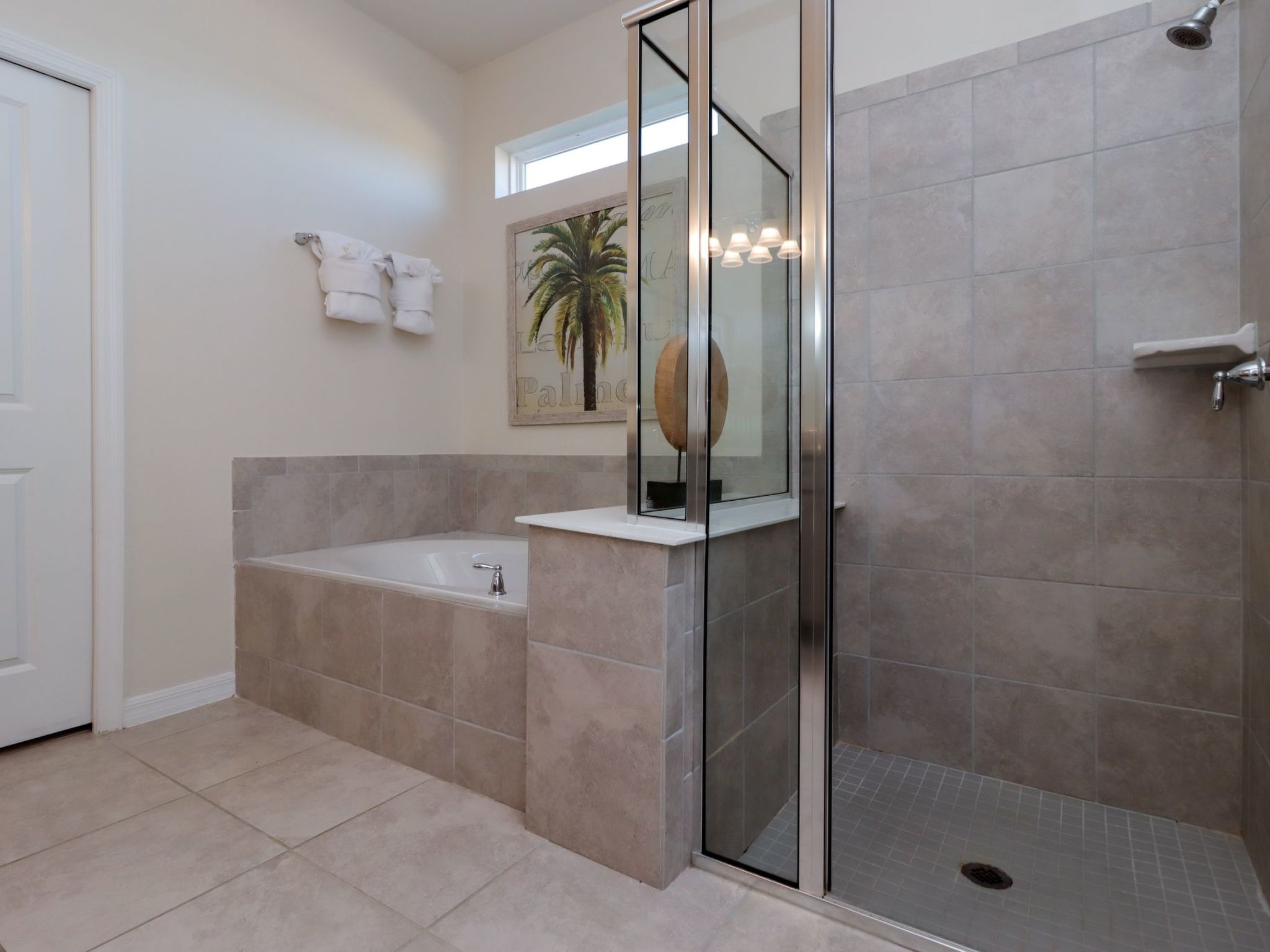 Photo of "Mahalo Magical" mit Whirlpool